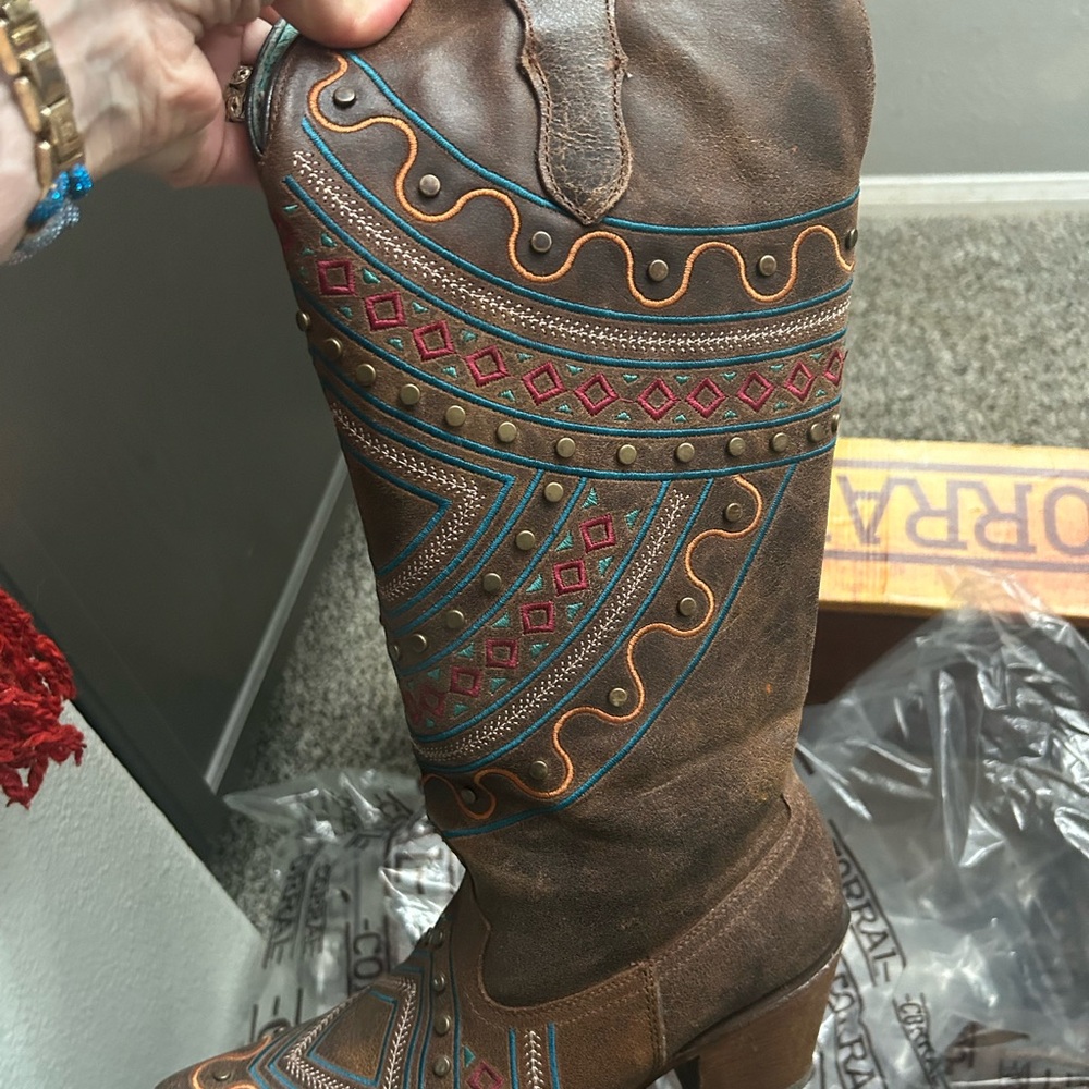 Boots - Picture 9 of 11